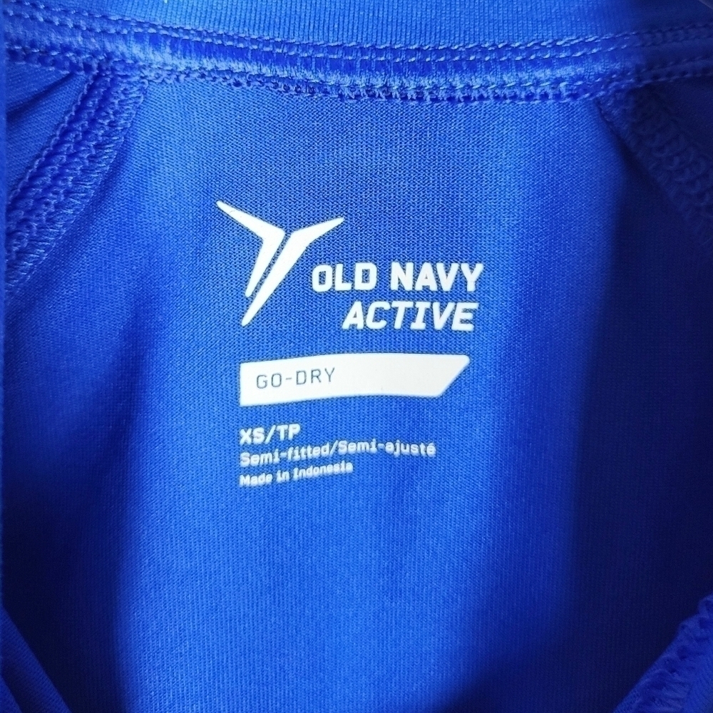 OLD NAVY Active semifitted athletic zip up top - Picture 3 of 5